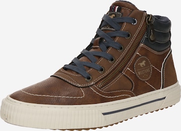 Baskets hautes MUSTANG en marron : devant
