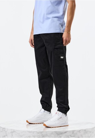Weekend Offender Tapered Pants 'Bordeta' in Black