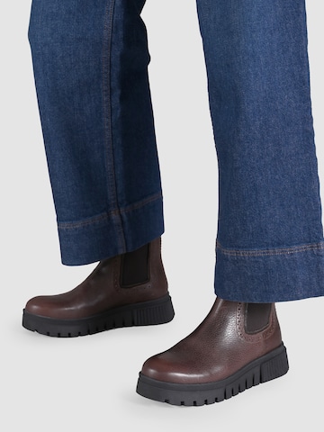 Crickit Chelsea Boots 'Naika' in Braun