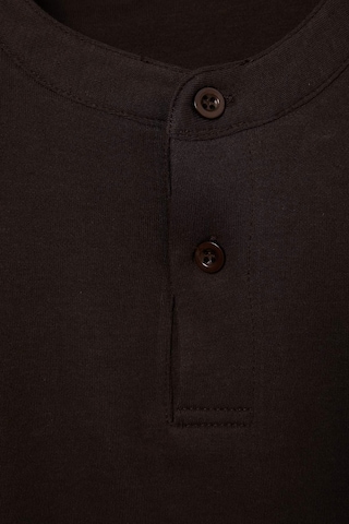 T-Shirt Trendyol en marron