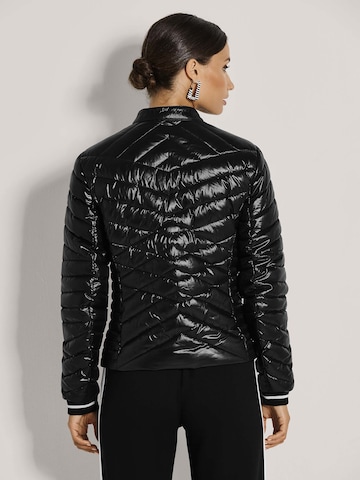 MADELEINE Tussenjas in Zwart