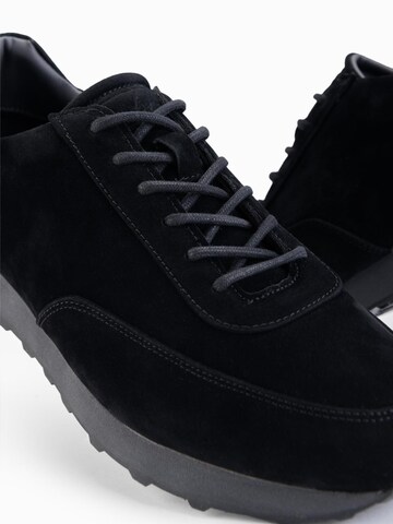 Ombre Sneaker in Schwarz