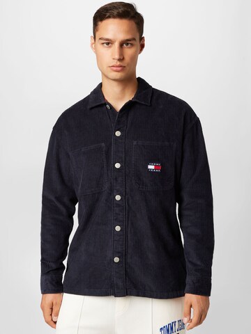 Tommy Jeans Regular fit Button Up Shirt in Blue: front