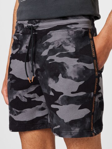 HOLLISTER Regular Shorts in Schwarz