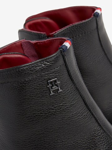 Bottines à lacets TOMMY HILFIGER en noir