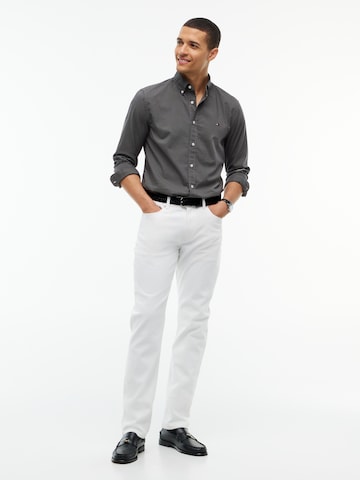 Regular fit Camicia di TOMMY HILFIGER in grigio