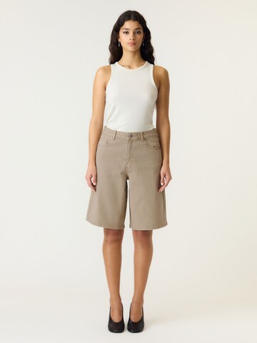 YAS Regular Pants in Beige