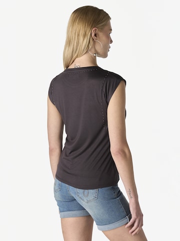 KOROSHI Paita värissä musta