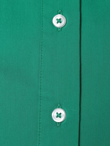 Marie Lund Blusenkleid in Grün