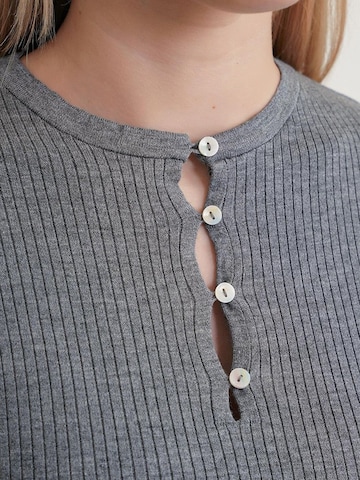 MixRay Pullover in Grau