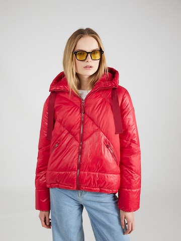 Veste d’hiver QS en rouge : devant