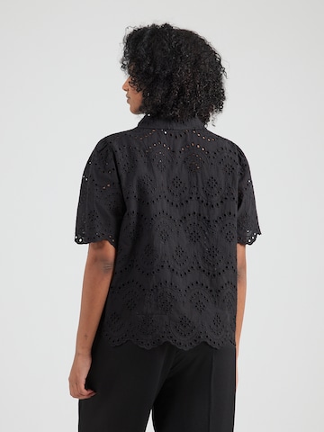 Chemisier 'CARValais' ONLY Carmakoma en noir