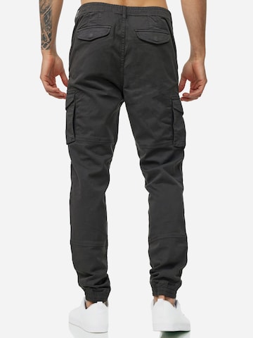 Tazzio Regular Cargo Pants 'A300' in Grey