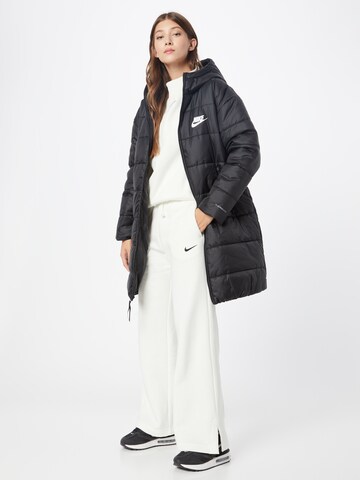 Nike Sportswear Winter coat in Black