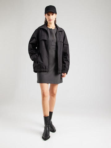 Calvin Klein Jeans - Vestido en gris