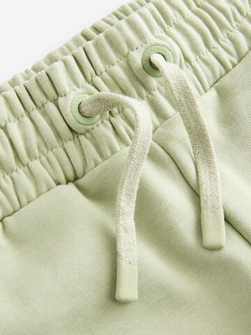 smALLSAINTS Loosefit Shorts 'Underground' in Grün