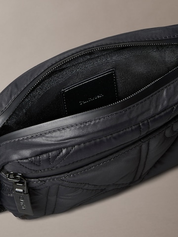 Calvin Klein Crossbody bag in Black