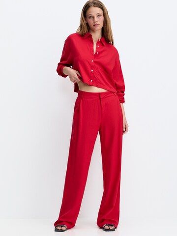 Pull&Bear Wide leg Pleat-front trousers in Red