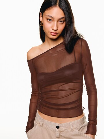 T-shirt Bershka en marron