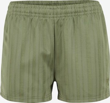 Karl Kani Regular Shorts in Grün: Vorderseite