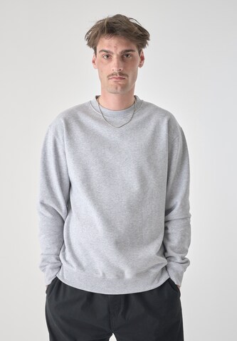 Cleptomanicx Sweatshirt 'Crewneck Ligull Classic' in Grau: Vorderseite