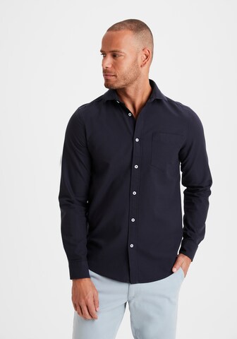 H.I.S - Ajuste regular Camisa 'EM LBG' en azul: frente