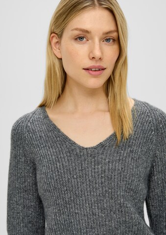 s.Oliver Sweater in Grey