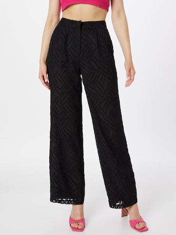 Nasty Gal Loose fit Pleat-front trousers in Black: front