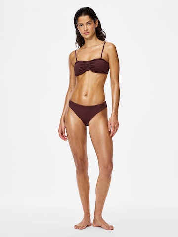 PIECES Bandeau Bikinioverdel 'PCKaya' i brun