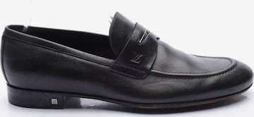 Louis Vuitton Flats & Loafers in 40,5 in Black: front