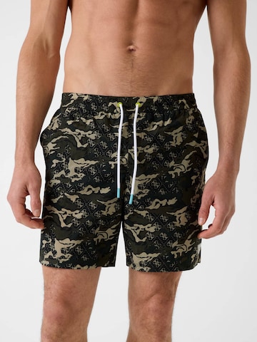 GUESS Board Shorts in Green
