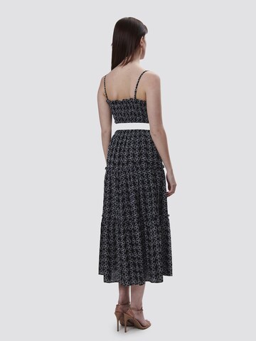 Influencer Dress in Black