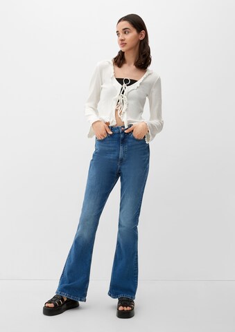 QS Flared Jeans in Blauw