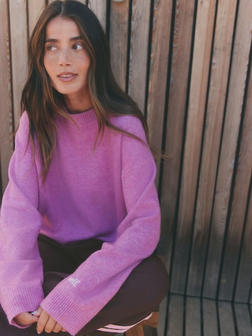 Pull-over self. en rose