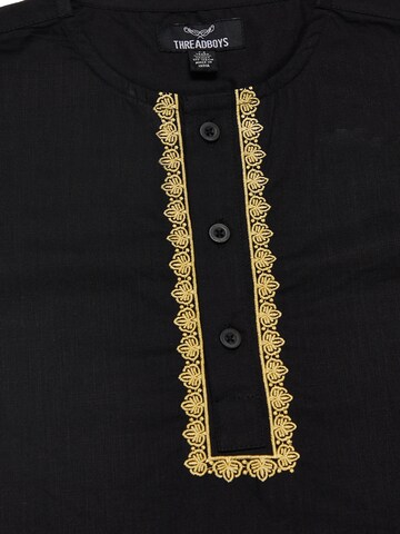 Threadboys Regular fit Button Up Shirt in Black