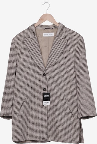 Joseph Janard Jacket & Coat in L in Beige: front