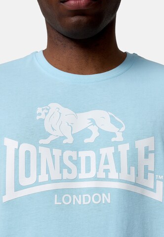 LONSDALE Μπλουζάκι 'St. Erney' σε μπλε
