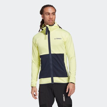 Skinny Veste en polaire fonctionnelle ADIDAS TERREX en jaune : devant