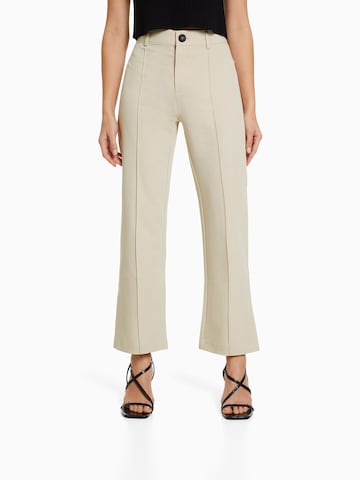 évasé Pantalon Bershka en beige : devant