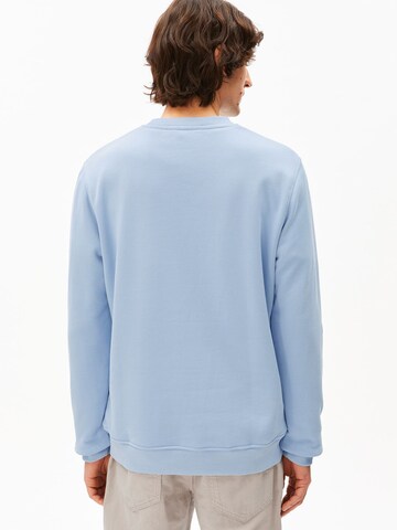 ARMEDANGELS Sweatshirt in Blue