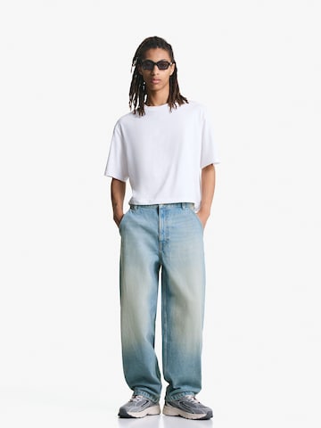 Bershka Baggy Jeans in Blauw