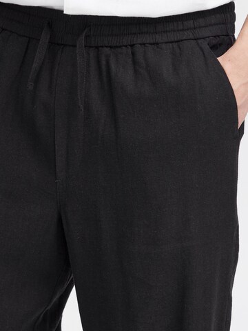 Loosefit Pantaloni 'ALANN ALLAN' di !Solid in nero