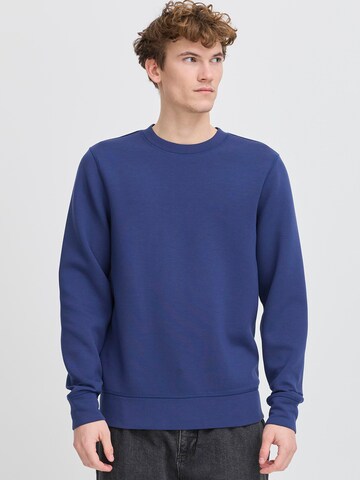 Casual Friday Свитшот 'CFSebastian' в Синий: спереди