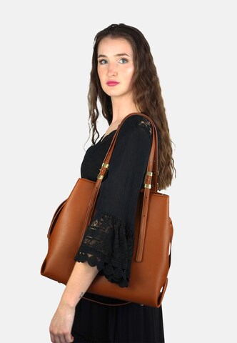 HARPA Shoulder Bag 'Amarald' in Brown: front