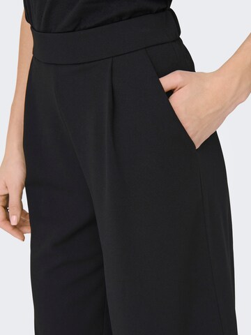 JDY Regular Pleat-front trousers 'JDYGEGGO' in Black