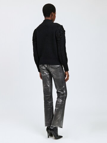 Influencer - Jersey en negro