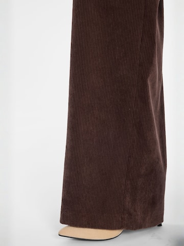 Ana Alcazar Regular Trousers 'Enliria' in Brown