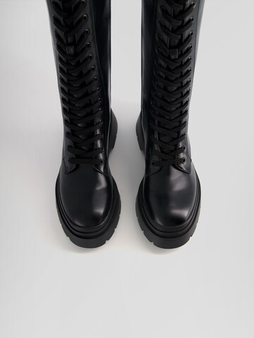 Bottes à lacets Bershka en noir