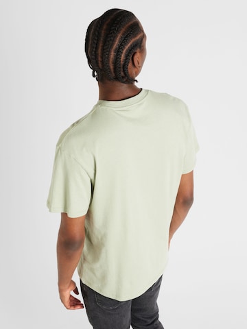 JACK & JONES T-shirt 'CLASSIC' i grön