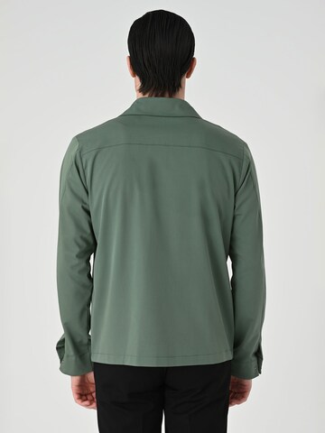 Antioch Regular fit Button Up Shirt in Green